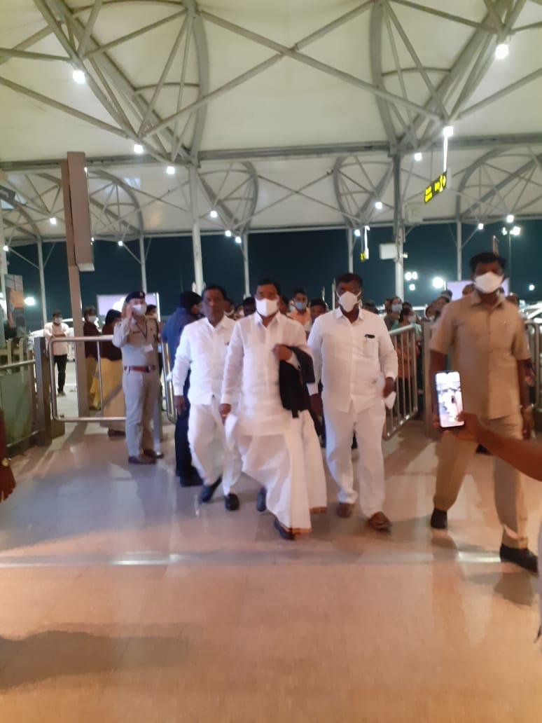 TRS leaders at Airport